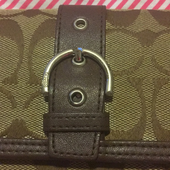 Coach Wallet - Picture 2 of 8
